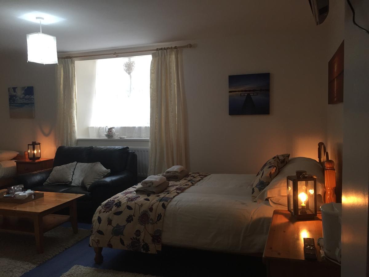 The Mitre Inn Witheridge Esterno foto