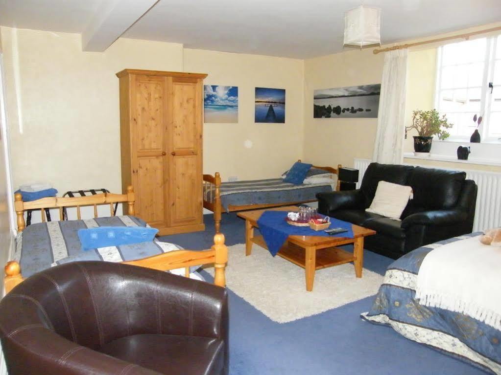 The Mitre Inn Witheridge Esterno foto
