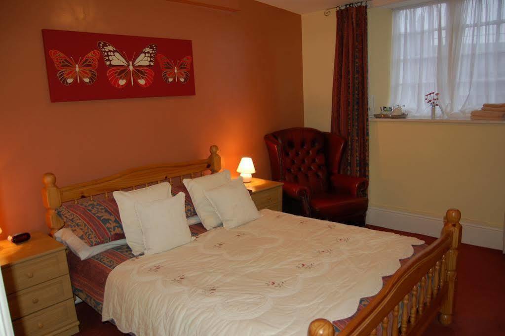The Mitre Inn Witheridge Esterno foto