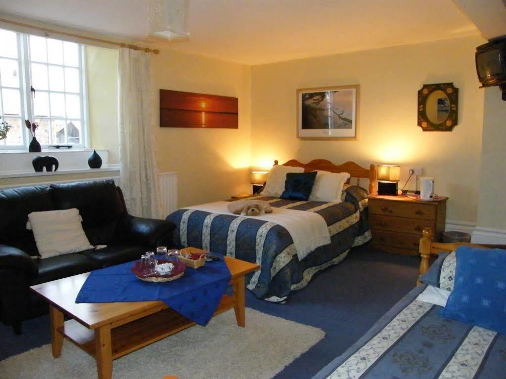 The Mitre Inn Witheridge Esterno foto
