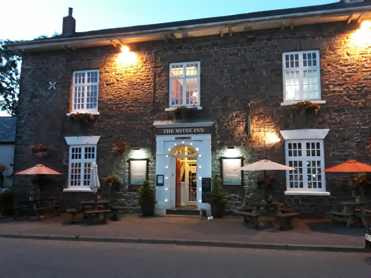 The Mitre Inn Witheridge Esterno foto