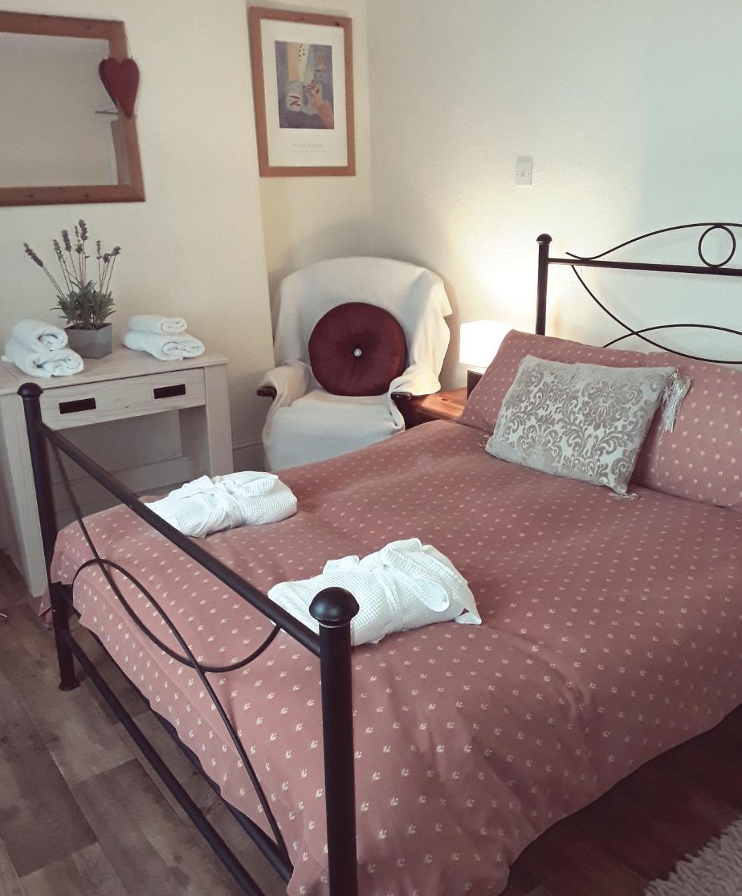The Mitre Inn Witheridge Esterno foto