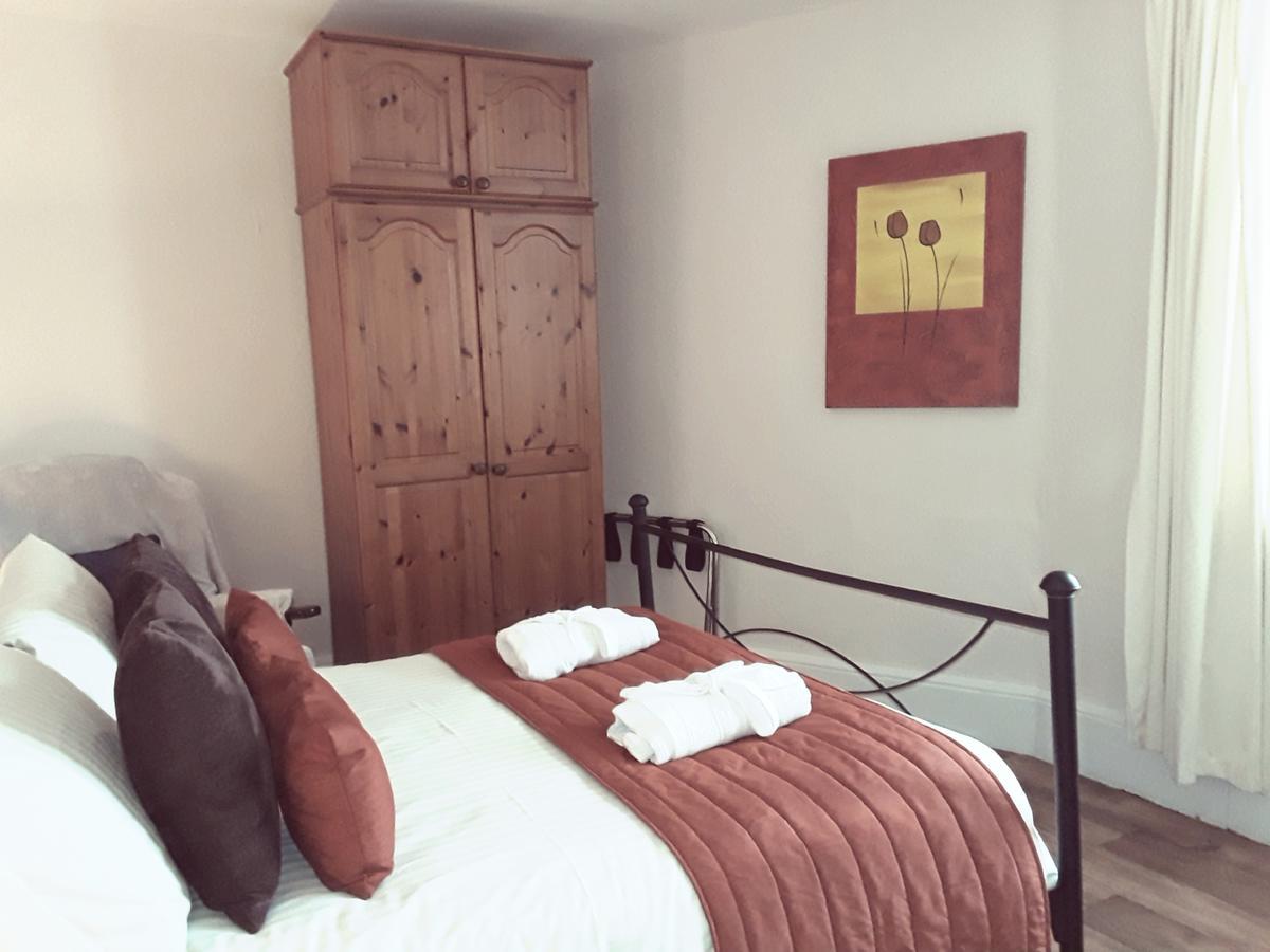 The Mitre Inn Witheridge Esterno foto